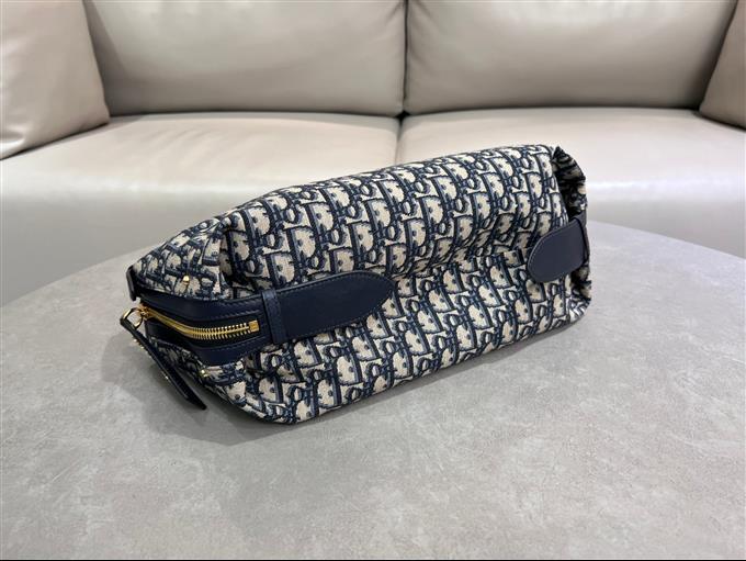 2025228Y950P223111929