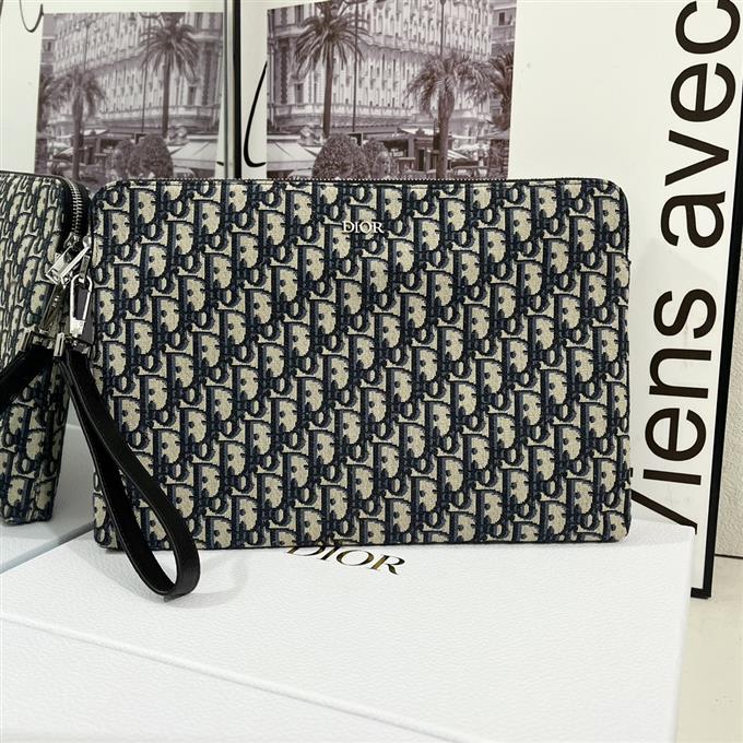 2025228Y240P21204695