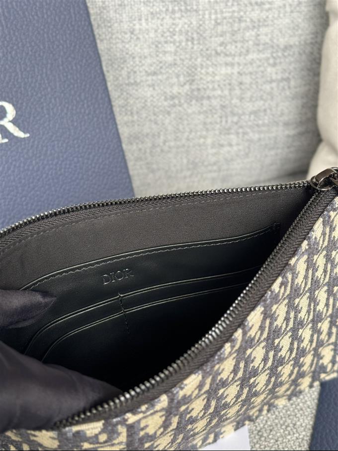 2025228Y260P211144794