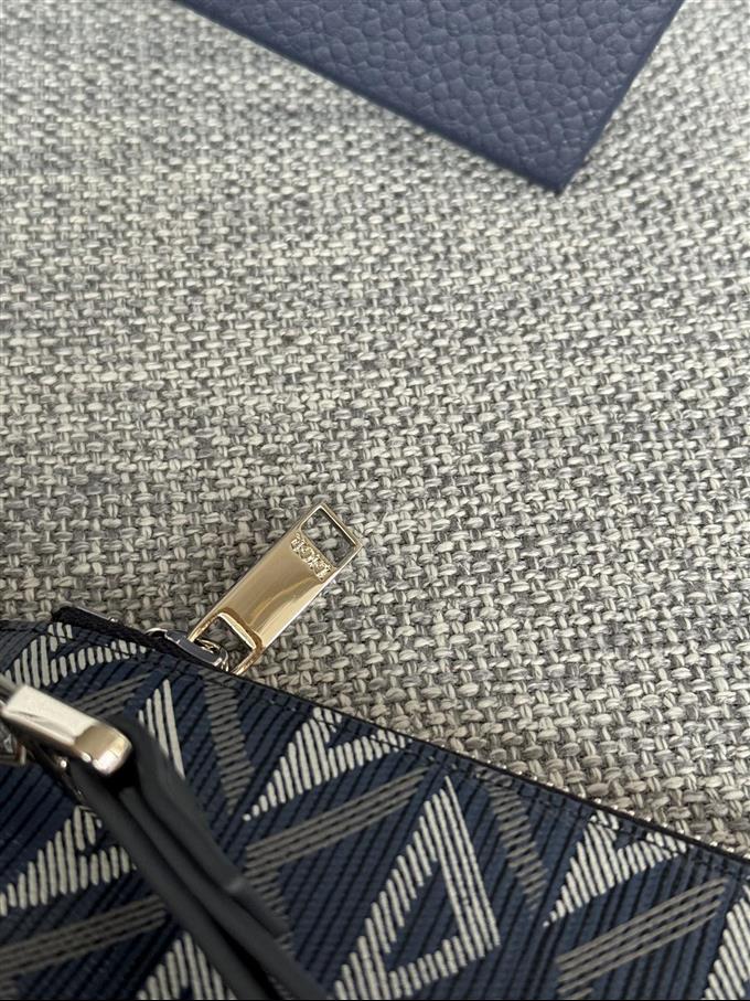 2025228Y260P211145182