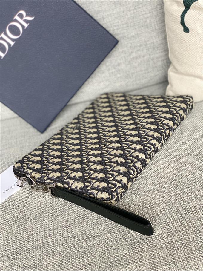 2025228Y270P211145416