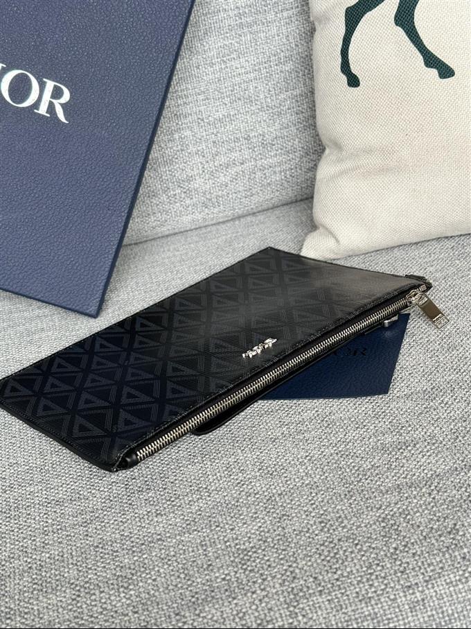 2025228Y270P212045158