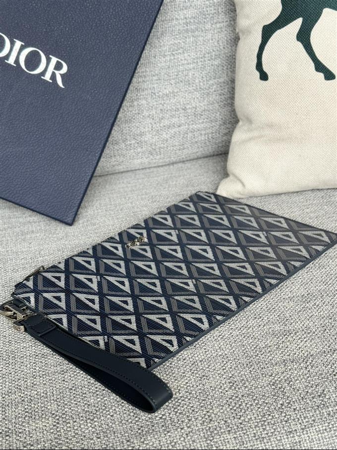 2025228Y270P212045315