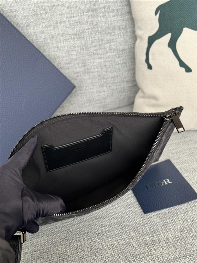 2025228Y270P212045516