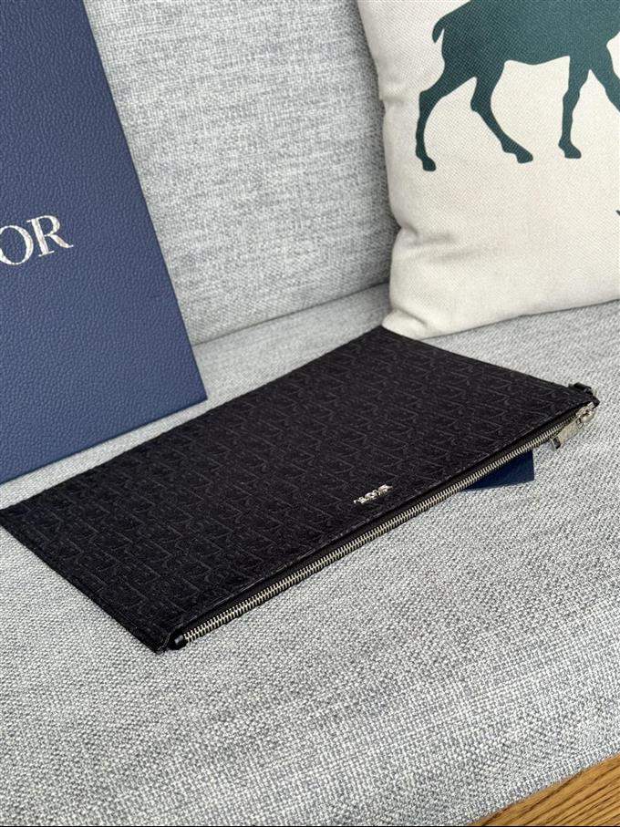 2025228Y270P212045717