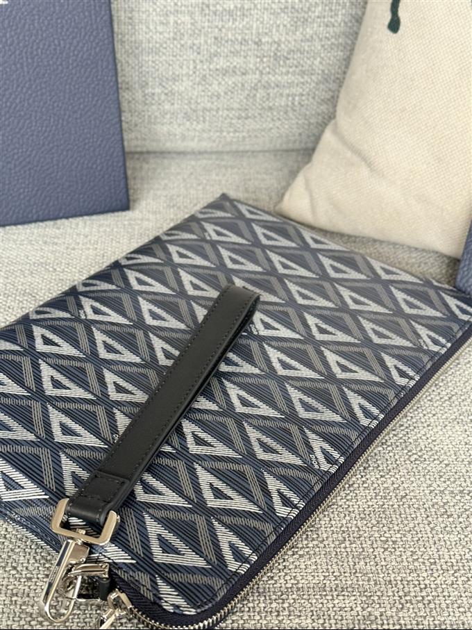 2025228Y280P211145602