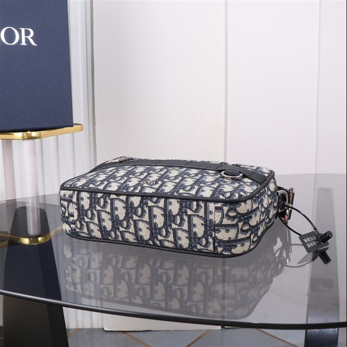 2025228Y450P211945491