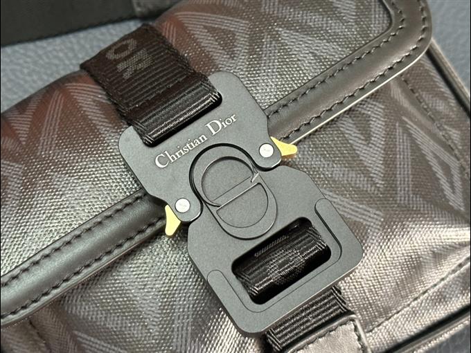 2025228Y500P211945948