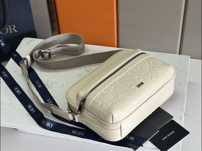 2025228Y500P221031544