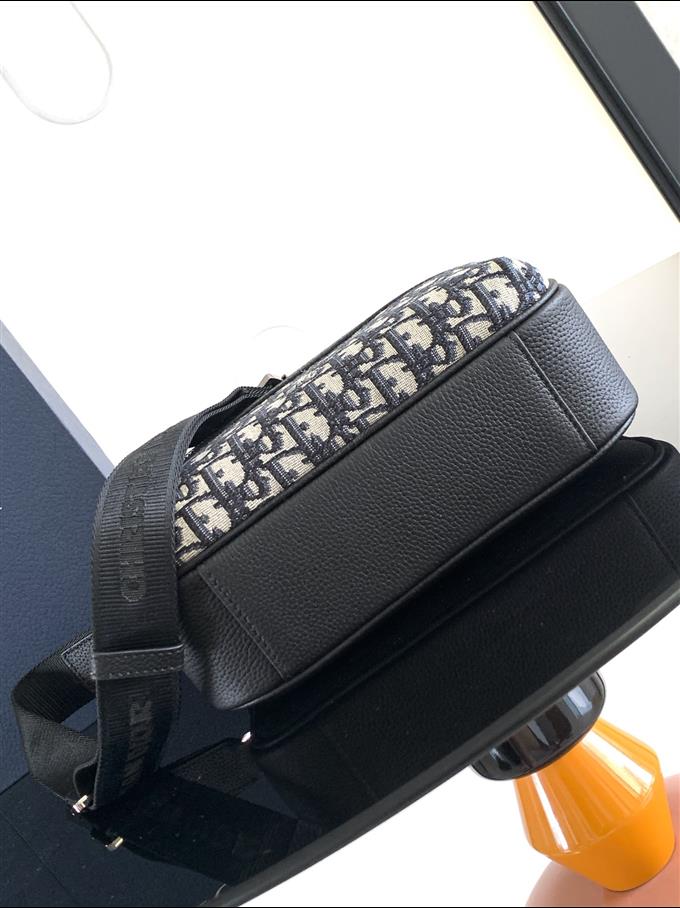 2025228Y520P221030279