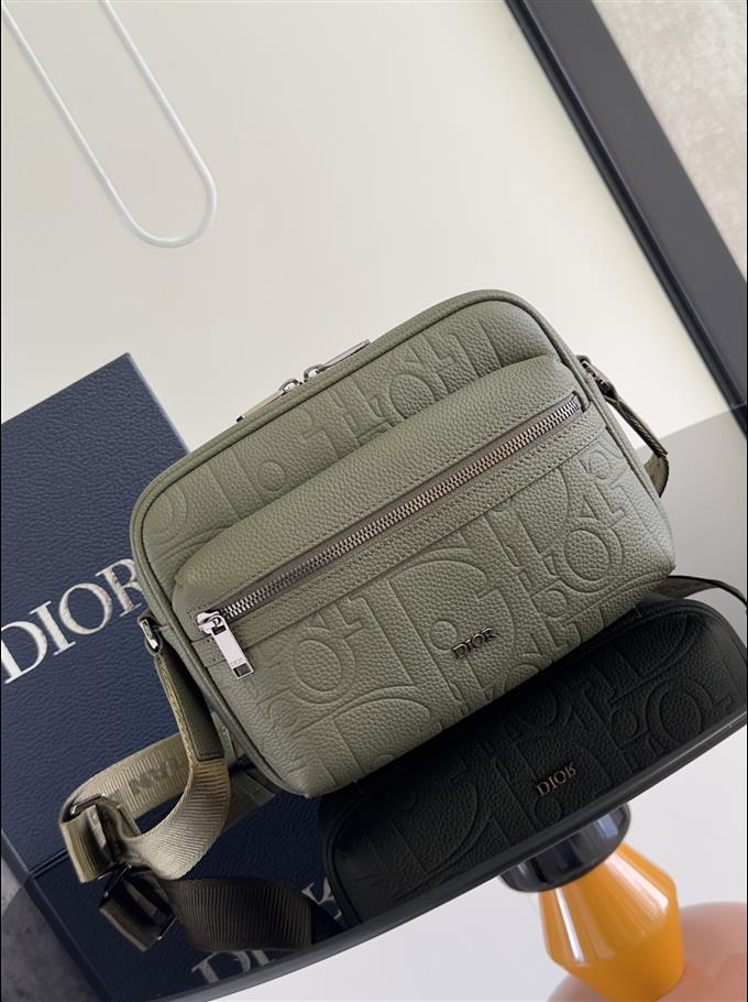 2025228Y520P221031213