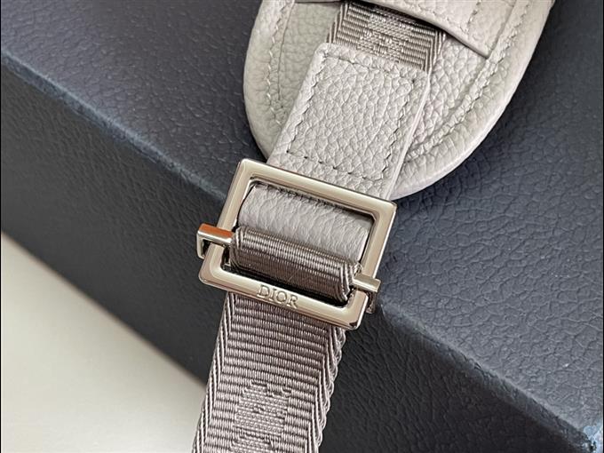 2025228Y550P211946524