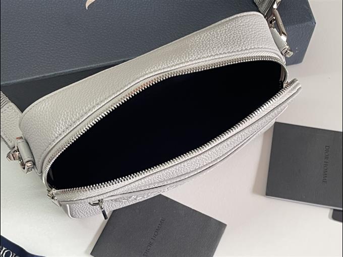 2025228Y550P211946539