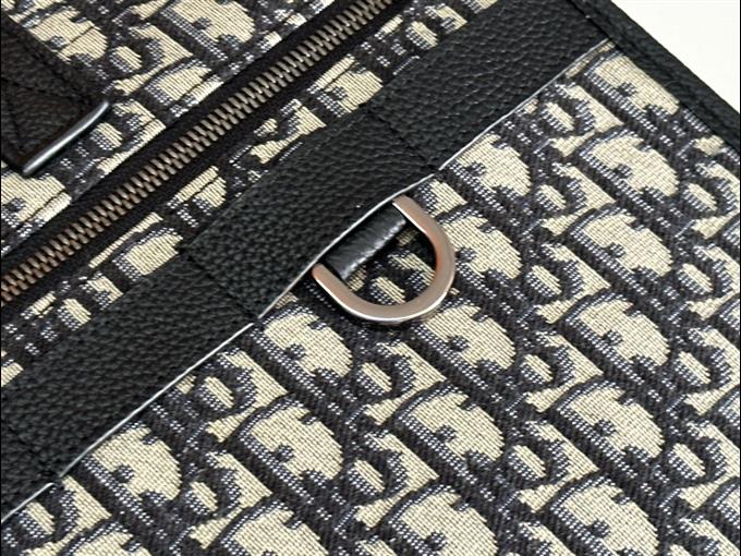 2025228Y550P211946649