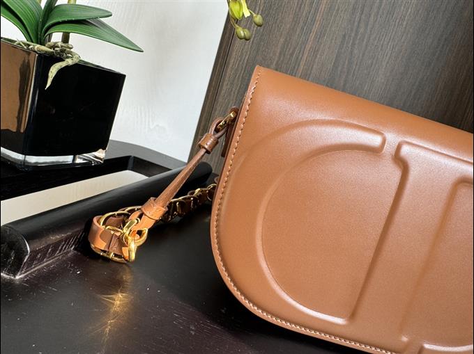 2025228Y600P21312358