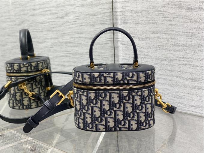 2025228Y500P21593972