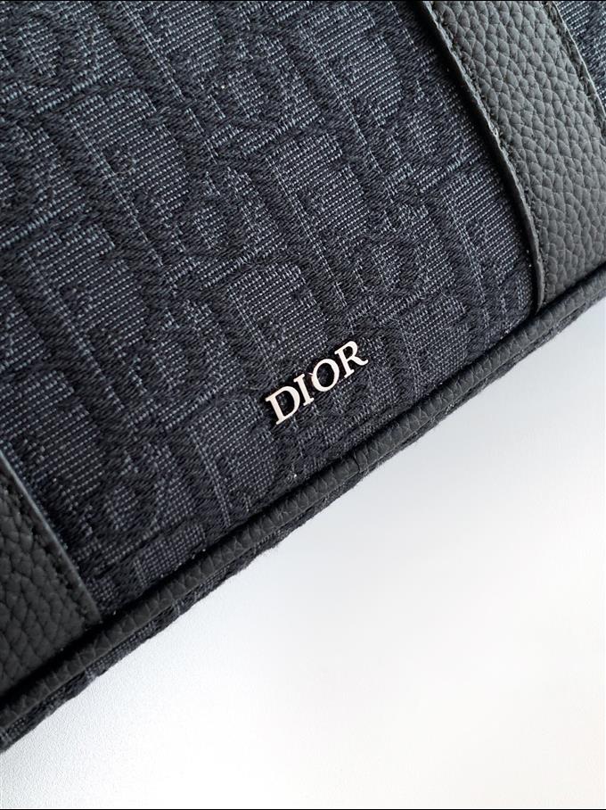 2025228Y570P22111382