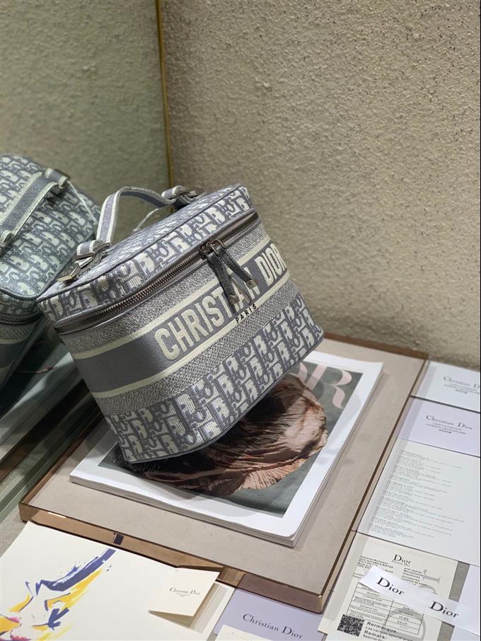 2025228Y580P215623784