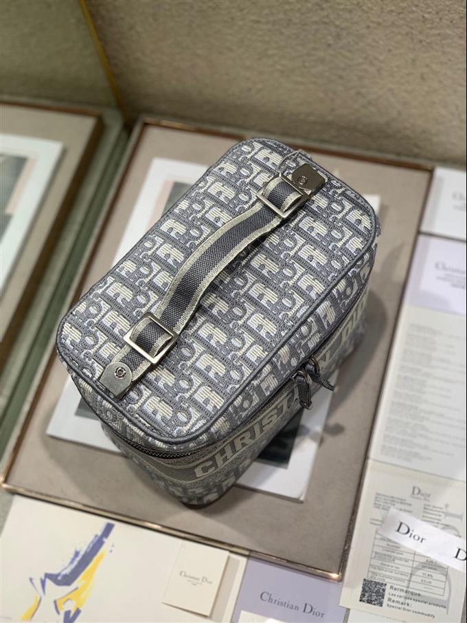 2025228Y580P215623814