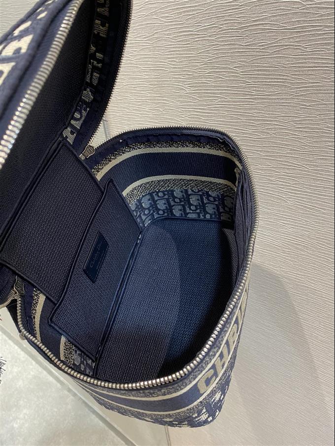 2025228Y650P215624568