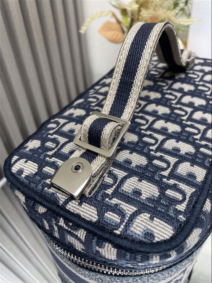 2025228Y680P215624632