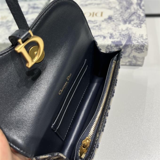 2025228Y280P21233867