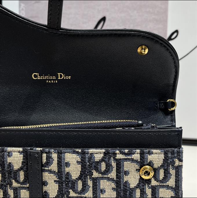 2025228Y300P21234229