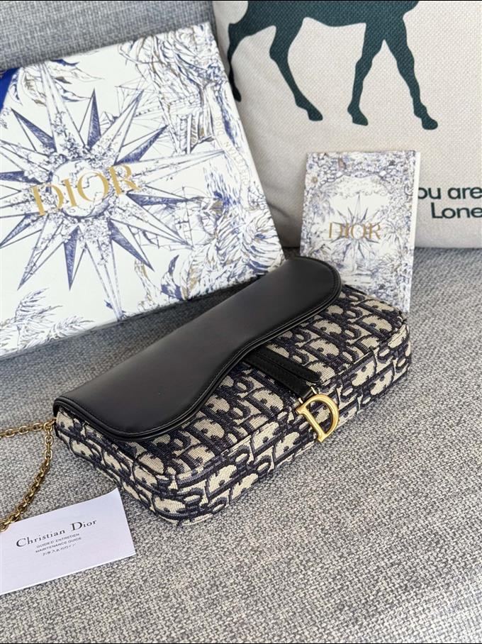 2025228Y370P212257374