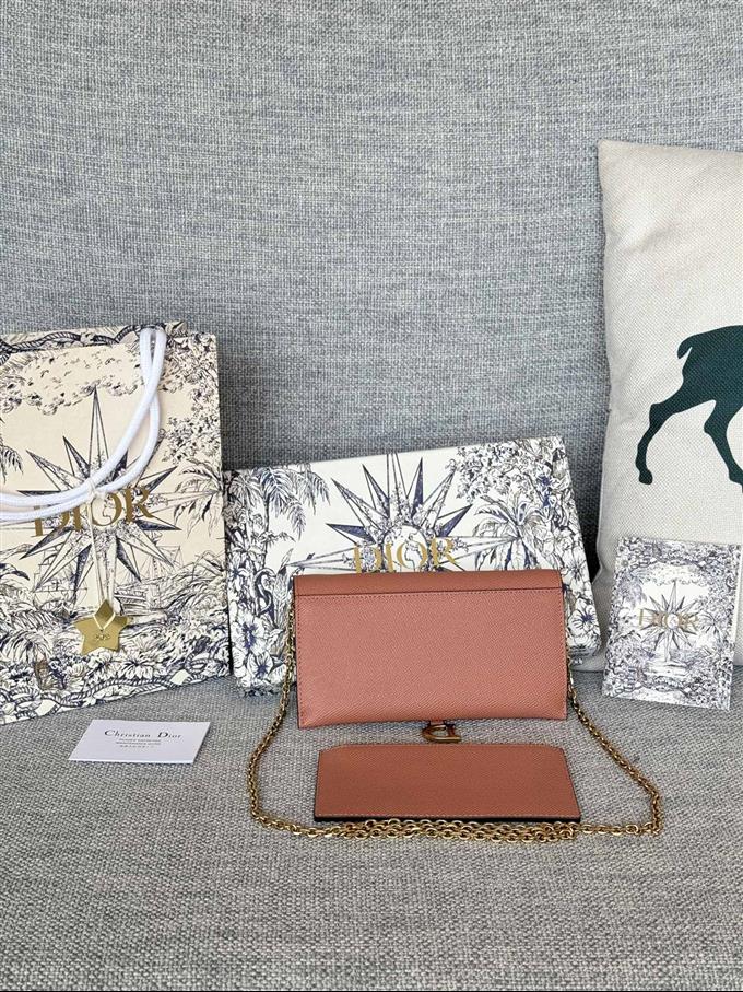 2025228Y370P212337196