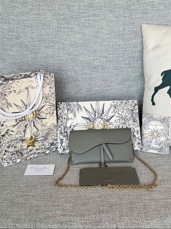 2025228Y370P212337320