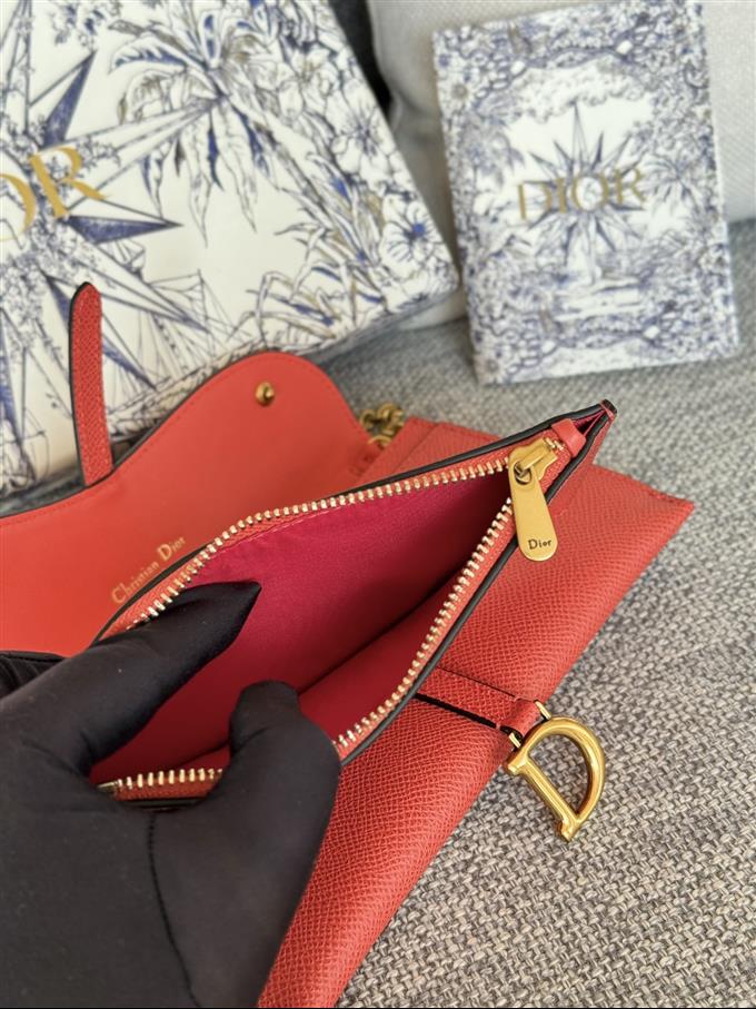 2025228Y370P212337864