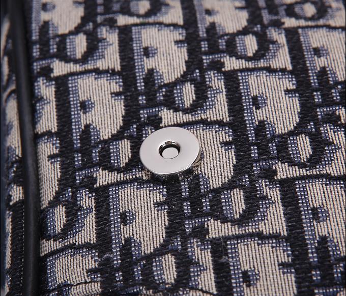 2025228Y420P212338886