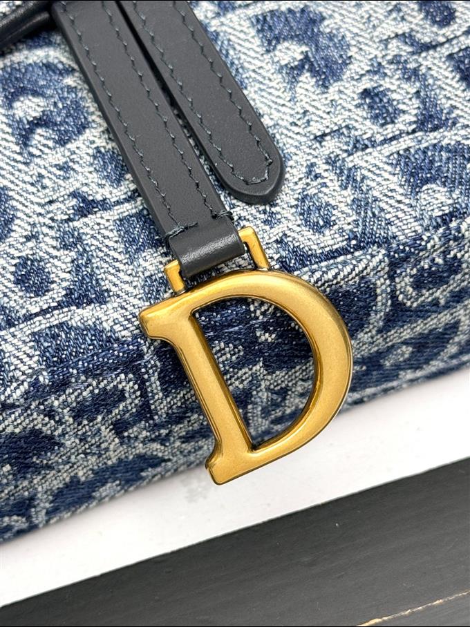 2025228Y420P21234371