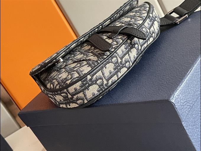 2025228Y460P212315987