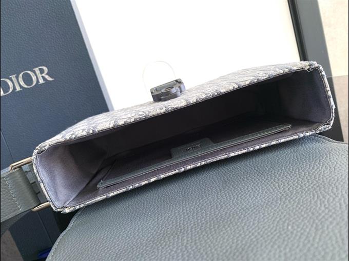 2025228Y460P21234684