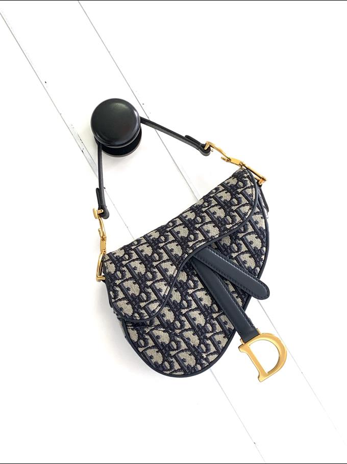 2025228Y500P212257483