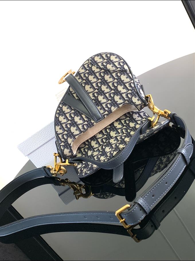 2025228Y500P212257545