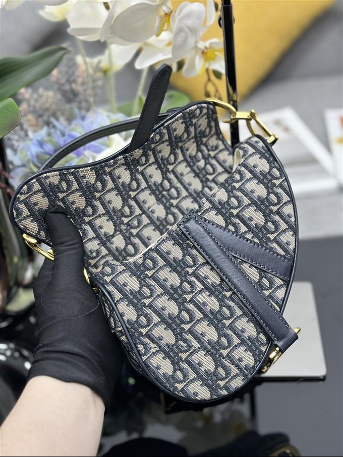 2025228Y530P21235354