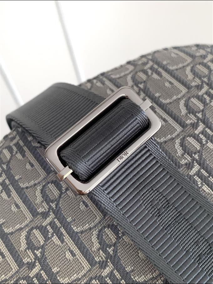 2025228Y550P212258108