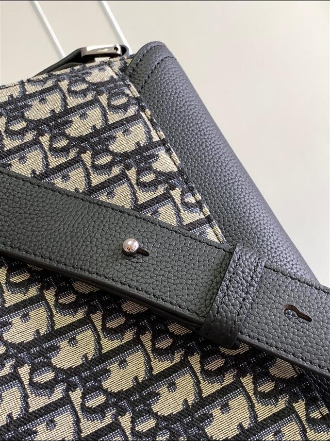 2025228Y550P212258521