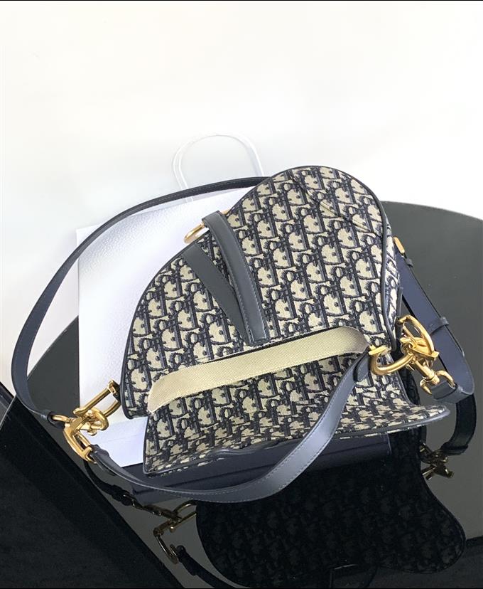 2025228Y550P212259532