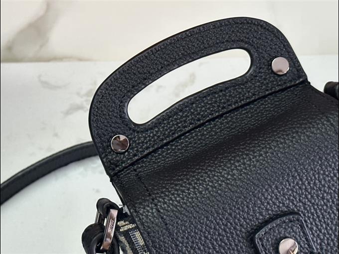 2025228Y550P212316304