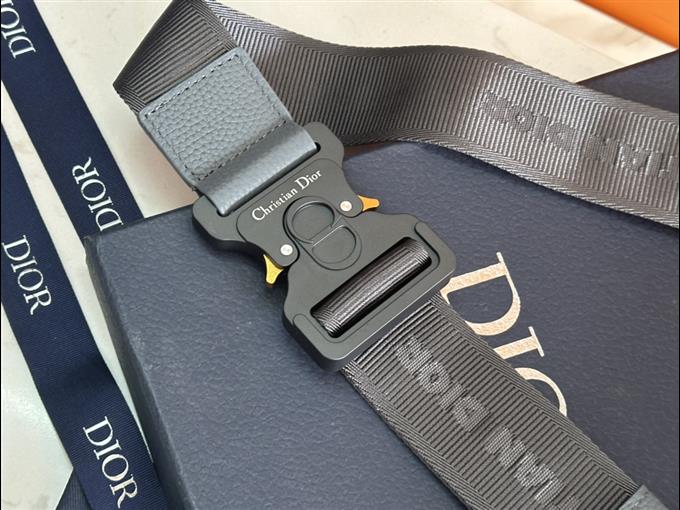 2025228Y550P212316825