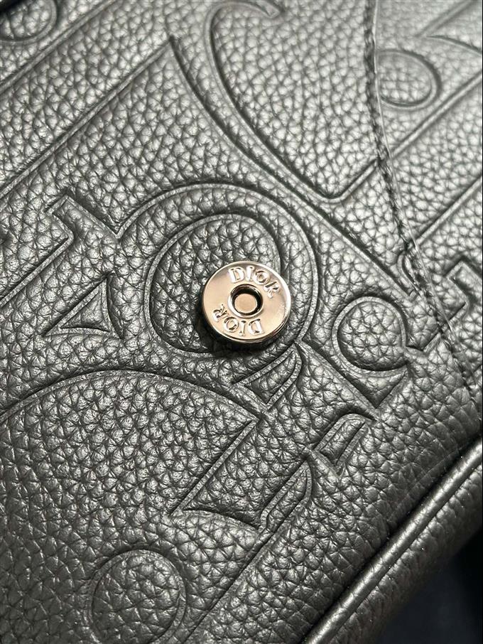 2025228Y550P212316996