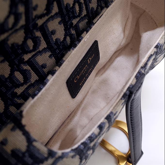 2025228Y550P21235654