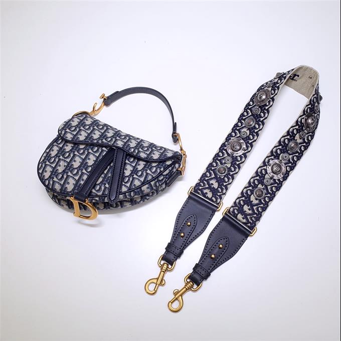 2025228Y550P21235685