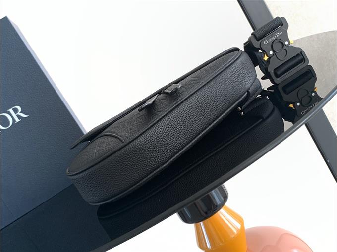 2025228Y550P21236267