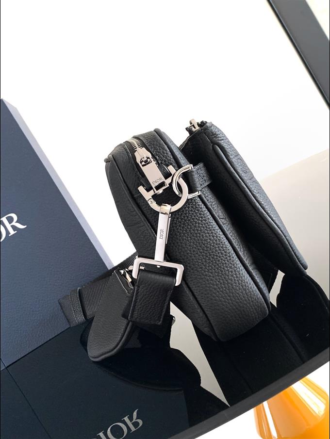 2025228Y560P21236689