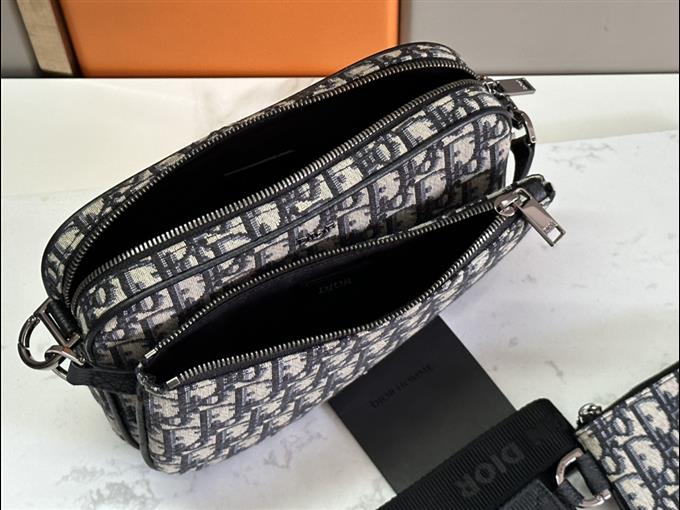 2025228Y580P212317580