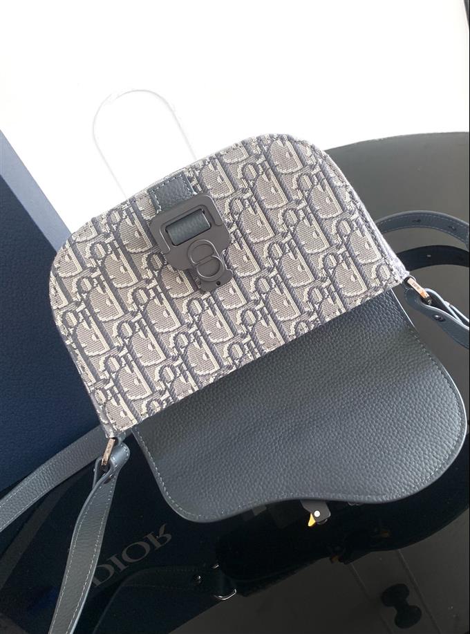 2025228Y580P21237582